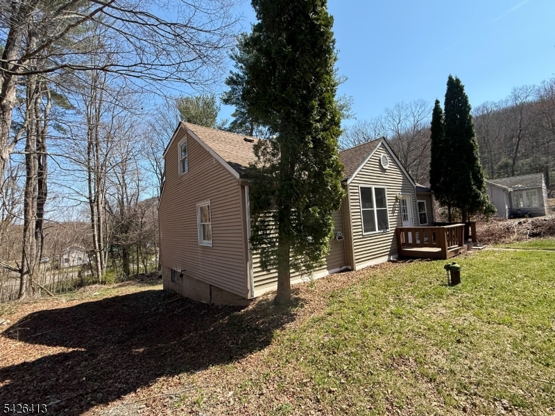 15 River Dr Property Photo 11