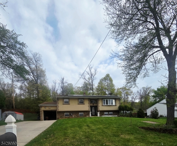 65 Shady Ln Property Photo 1