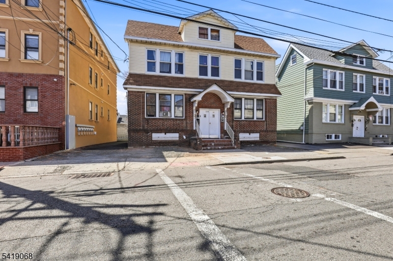 124 Paine Ave Property Photo 2