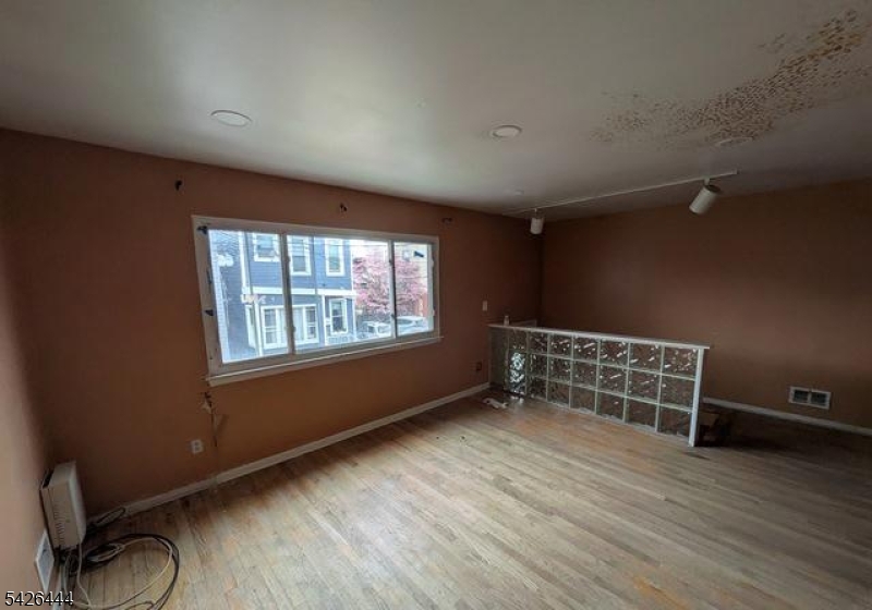 1437 Gehr Pl Property Photo 4