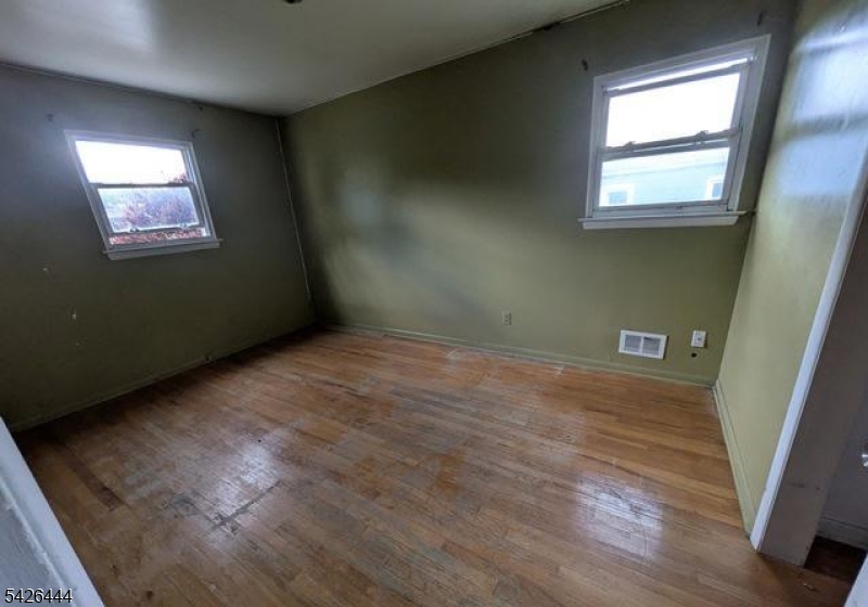 1437 Gehr Pl Property Photo 9