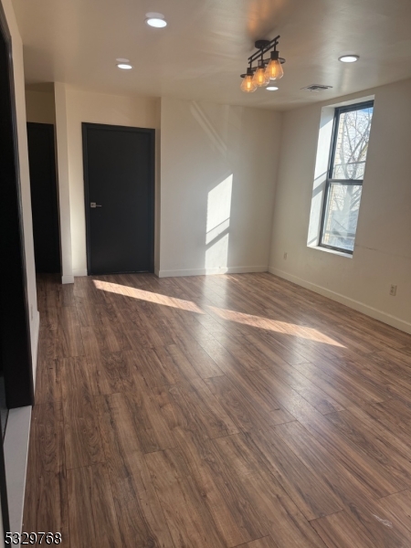 182 Ferry St 2B Property Photo 1