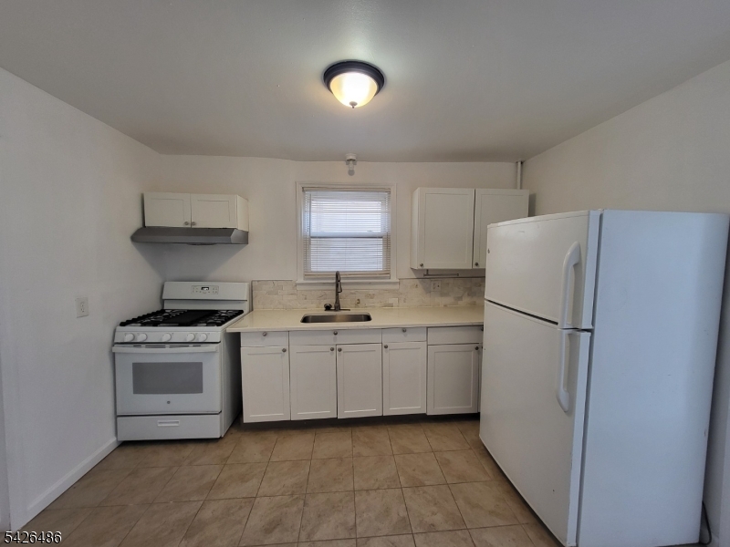 111 Pine St Property Photo 2
