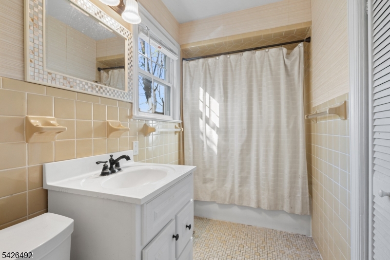 59 W Passaic St Property Photo 17