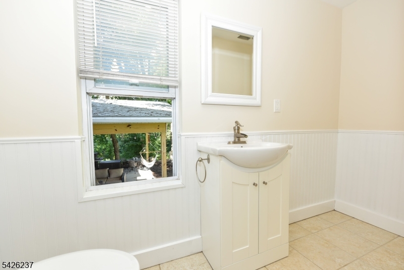 36 Hines Ave Property Photo 15