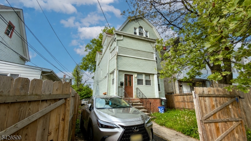 38 Eckert Ave Property Photo 1