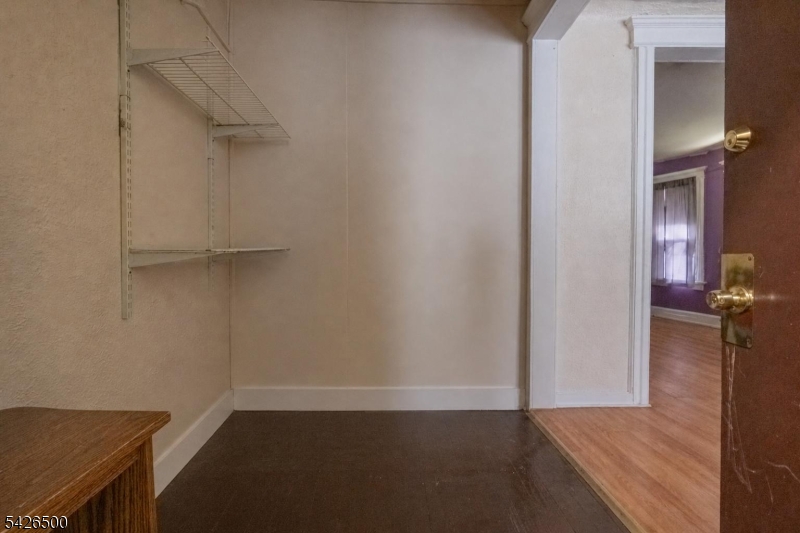 38 Eckert Ave Property Photo 2
