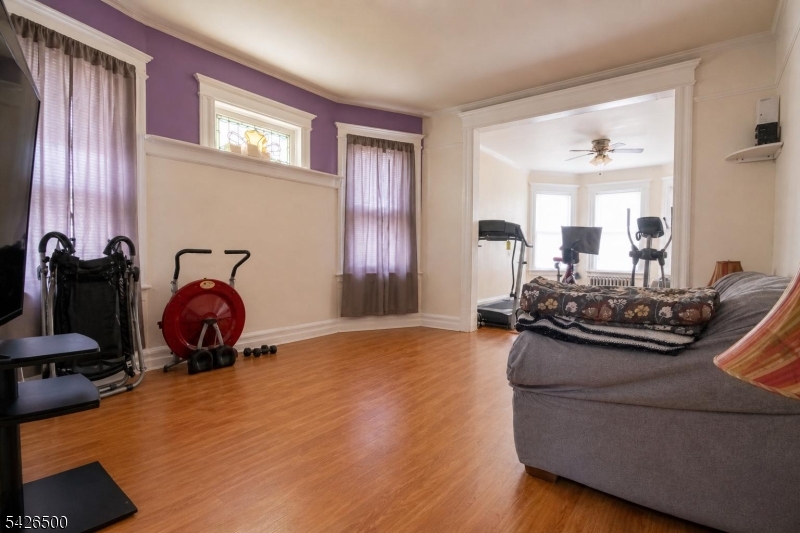 38 Eckert Ave Property Photo 5