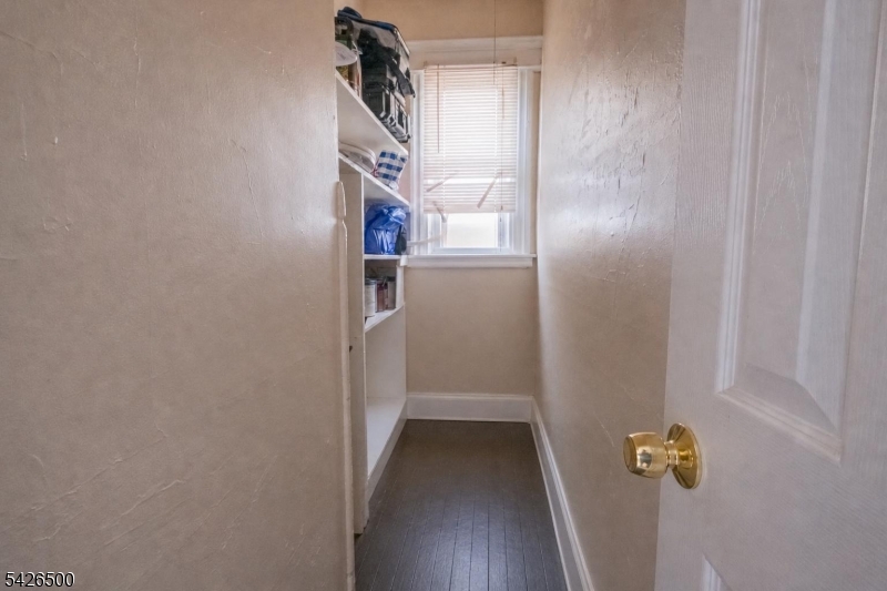 38 Eckert Ave Property Photo 9
