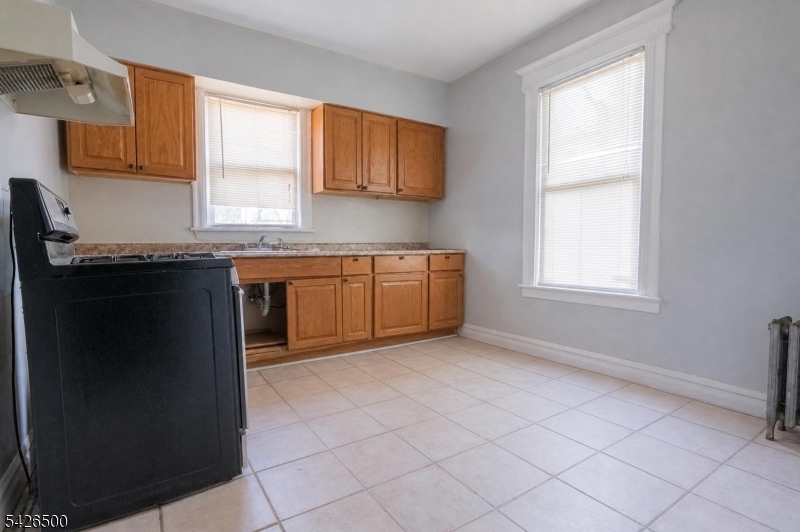 38 Eckert Ave Property Photo 11