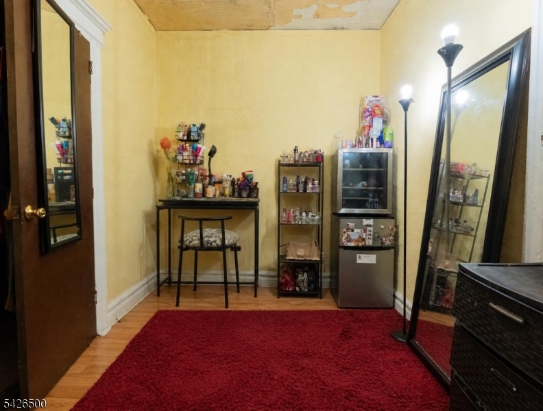 38 Eckert Ave Property Photo 16