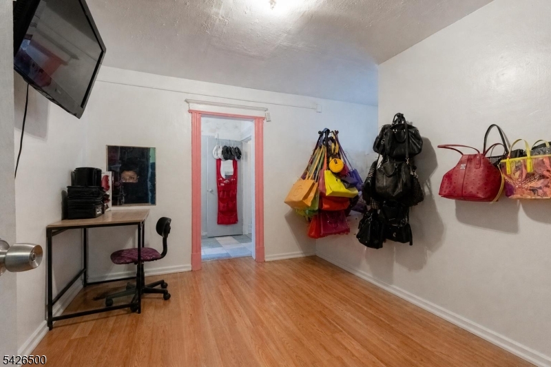 38 Eckert Ave Property Photo 32