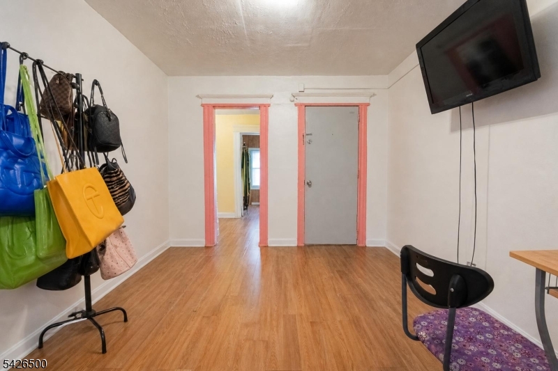 38 Eckert Ave Property Photo 33