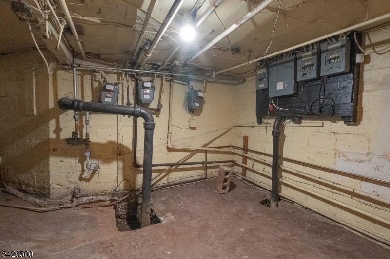 38 Eckert Ave Property Photo 42