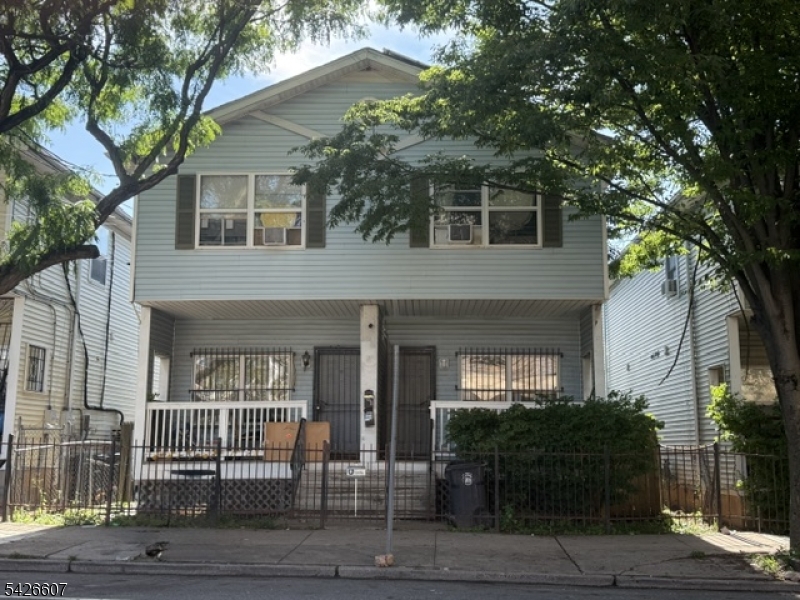 290 Bergen St 2 Property Photo 1