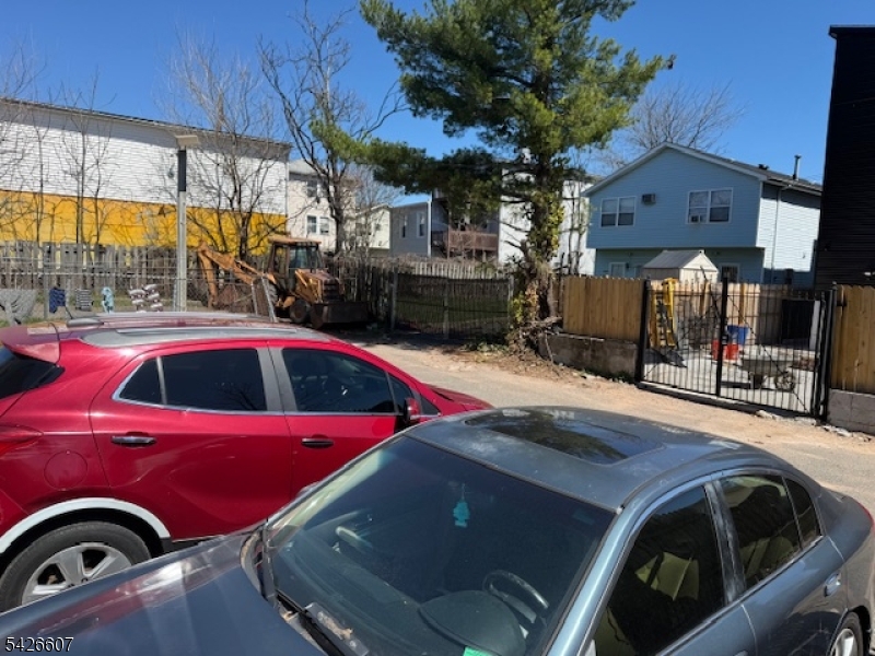 290 Bergen St 2 Property Photo 8