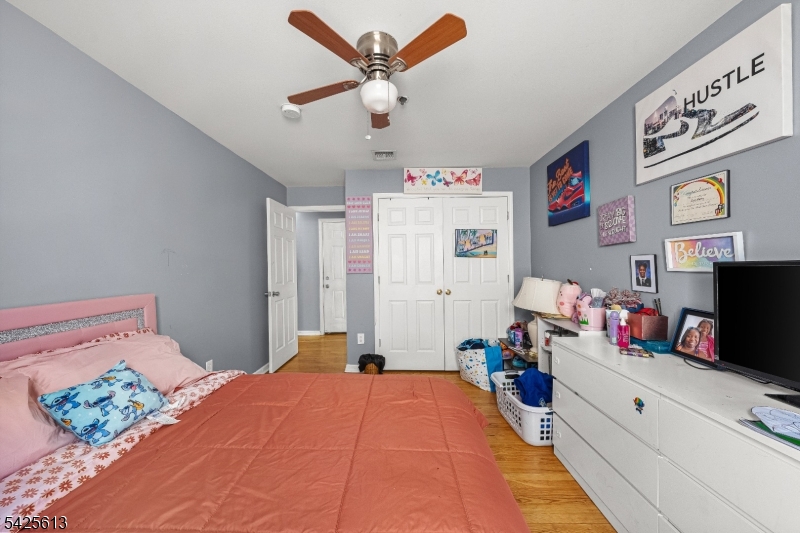25 Norfolk St Property Photo 24