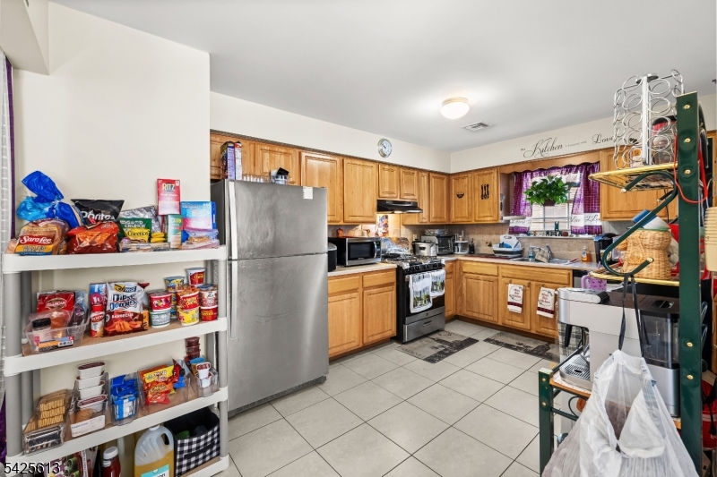 25 Norfolk St Property Photo 36
