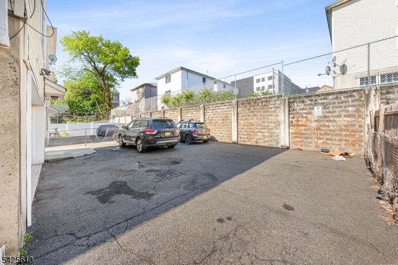 25 Norfolk St Property Photo 47