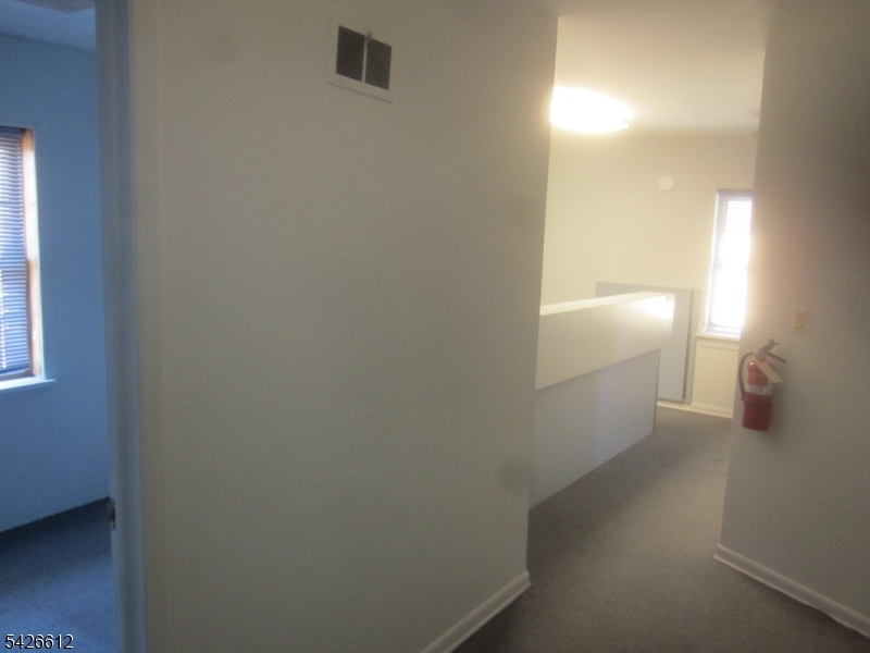 676 Amboy Ave Property Photo 13
