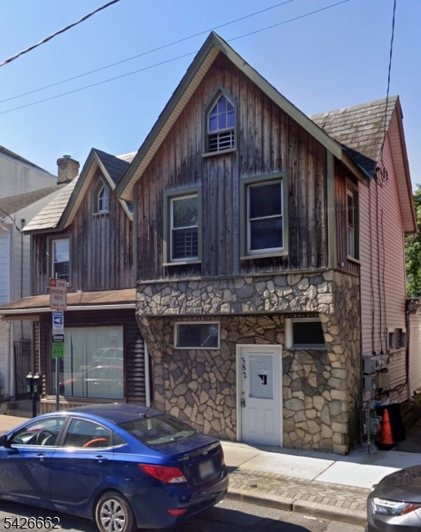382 S Main St 3 Property Photo 1
