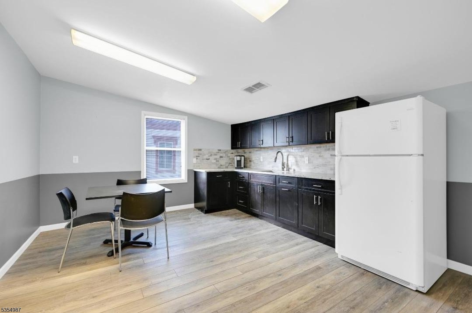 170 Spring St Property Photo 10