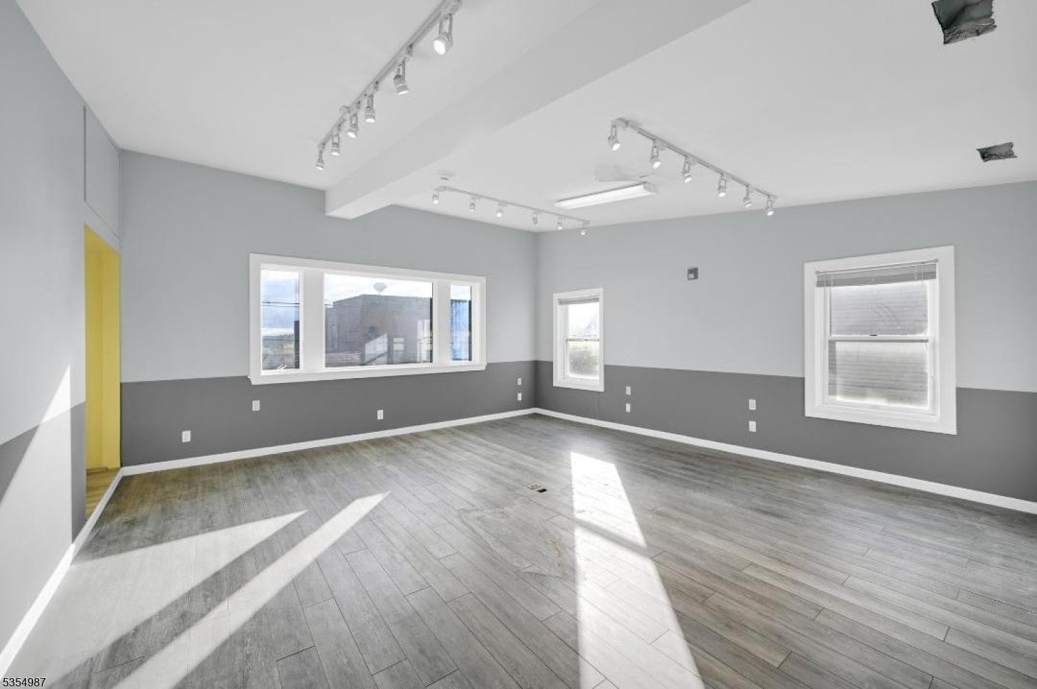 170 Spring St Property Photo 14
