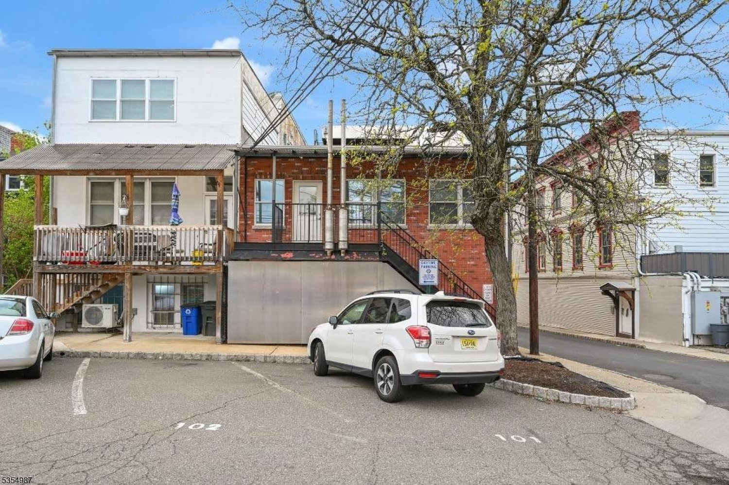 170 Spring St Property Photo 28