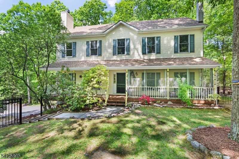 32 Saint Bernards Rd