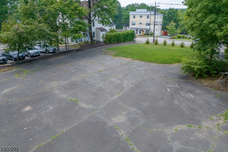 W Main St Property Photo 6