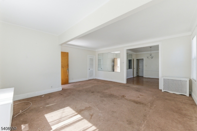 1602 Bayview Ave Property Photo 5