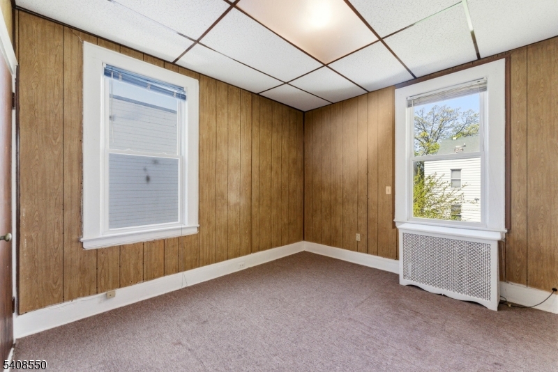 1602 Bayview Ave Property Photo 17