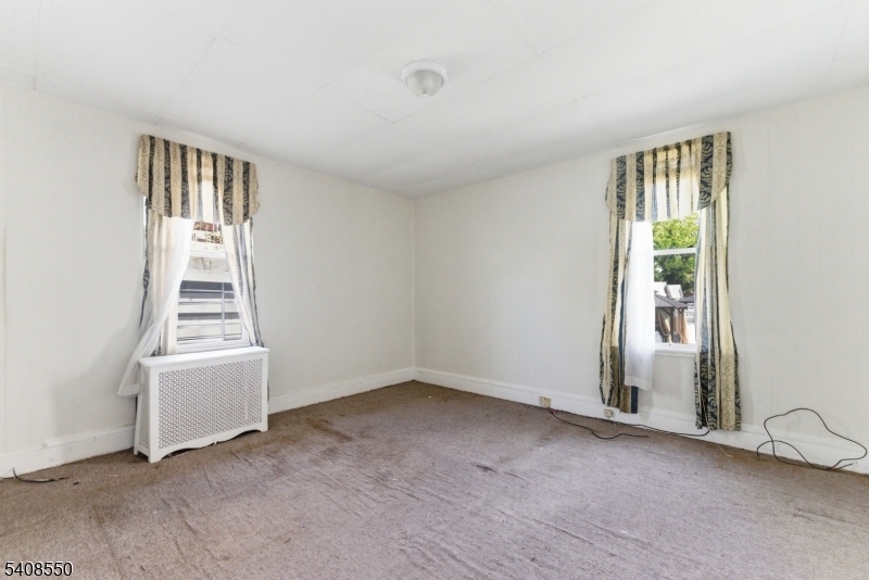 1602 Bayview Ave Property Photo 22
