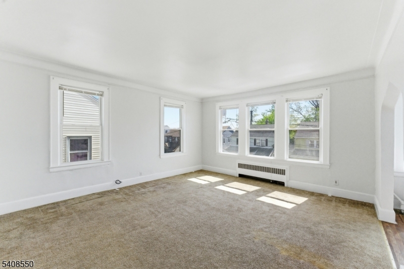 1602 Bayview Ave Property Photo 23