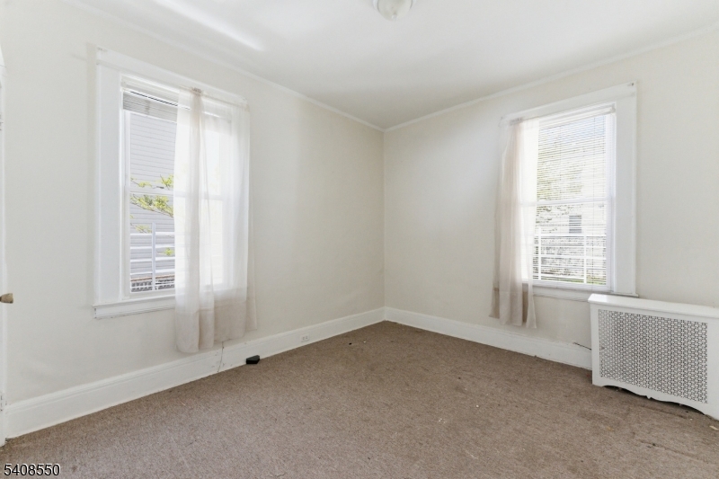 1602 Bayview Ave Property Photo 24