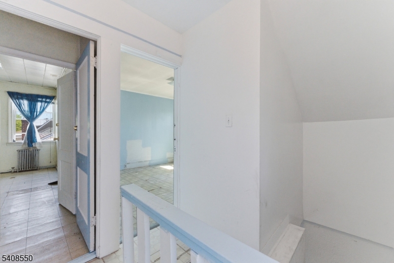 1602 Bayview Ave Property Photo 27