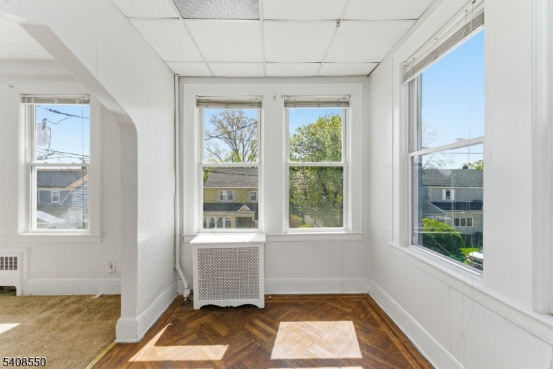 1602 Bayview Ave Property Photo 29