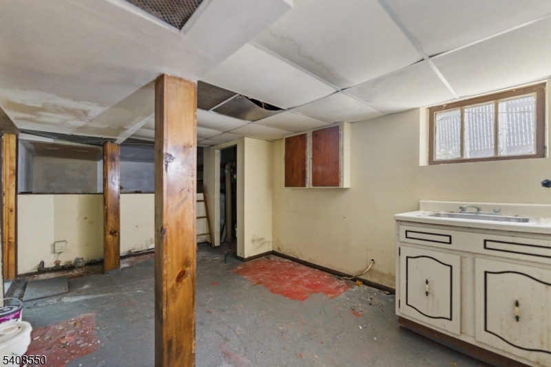 1602 Bayview Ave Property Photo 43
