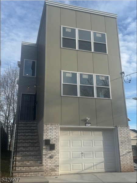 474 S 15th Street Property Photo 1