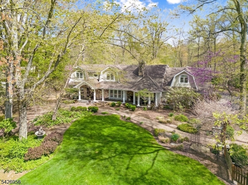 8 White Pine Rd Property Photo 1