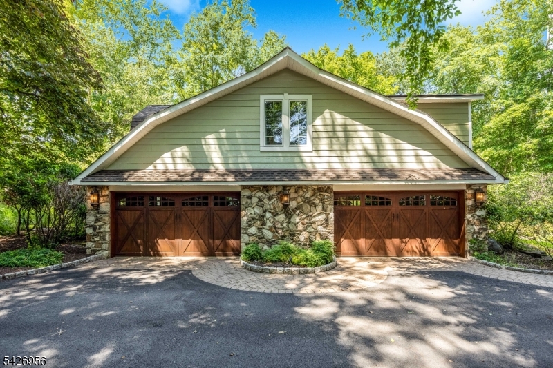 8 White Pine Rd Property Photo 43