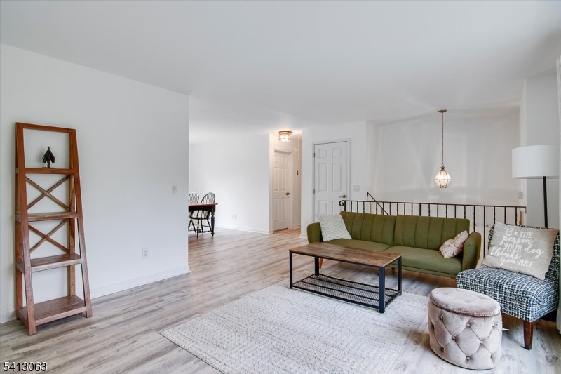 Oak St Property Photo 8