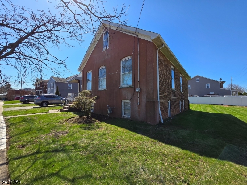 117 Grant St Property Photo 3
