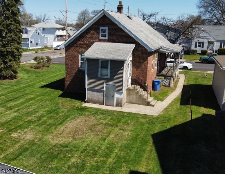 117 Grant St Property Photo 7