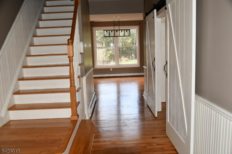 4 Highlands Ln Property Photo 3