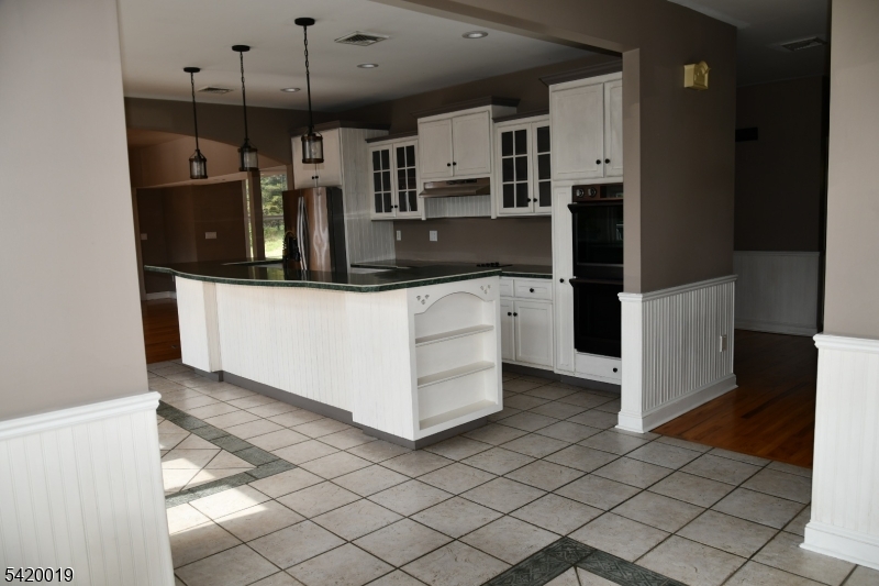 4 Highlands Ln Property Photo 11