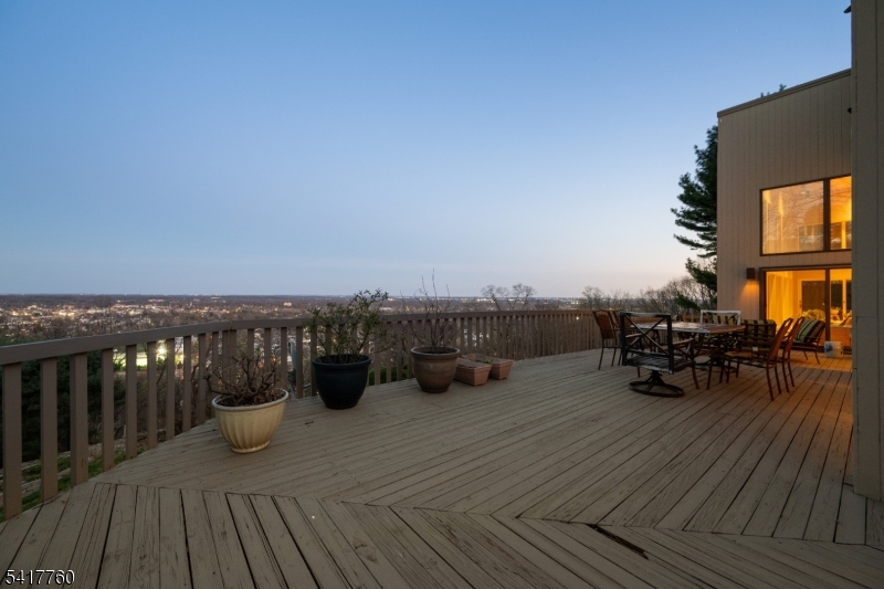 142 Deer Run Property Photo 41