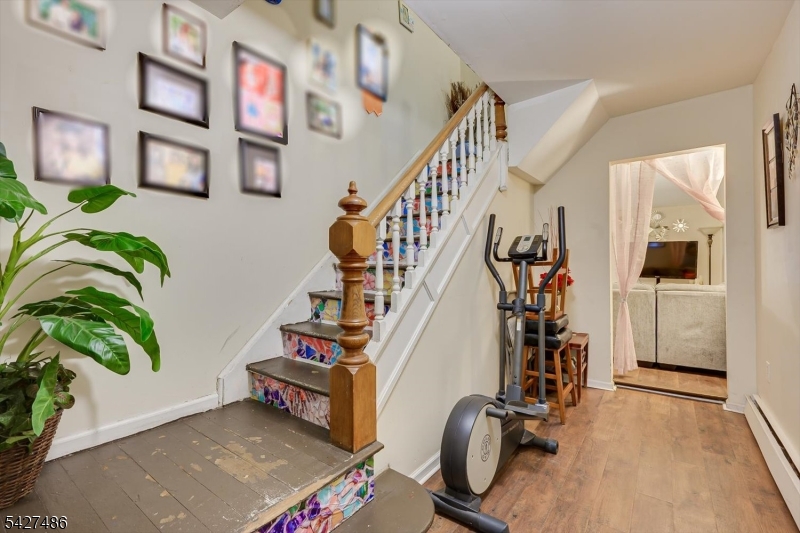 128 S Broadway Property Photo 11