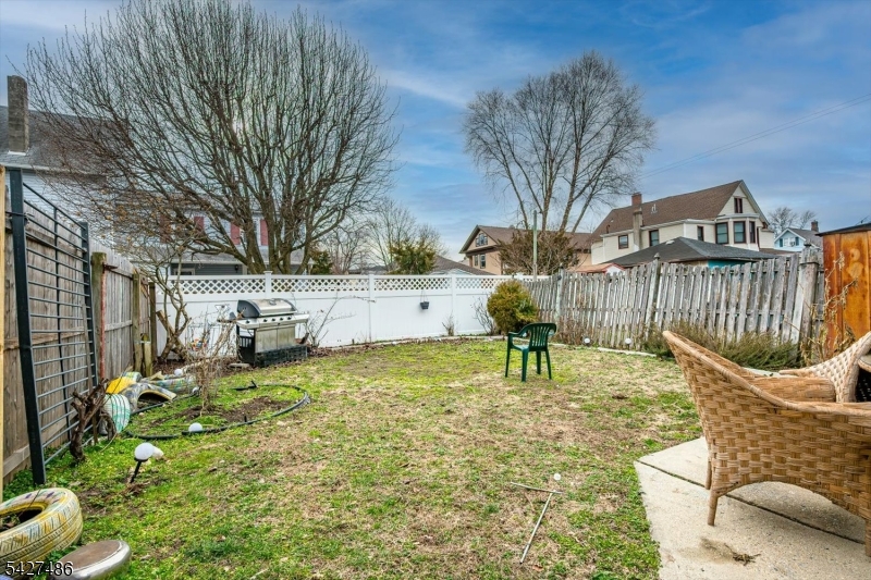 128 S Broadway Property Photo 25