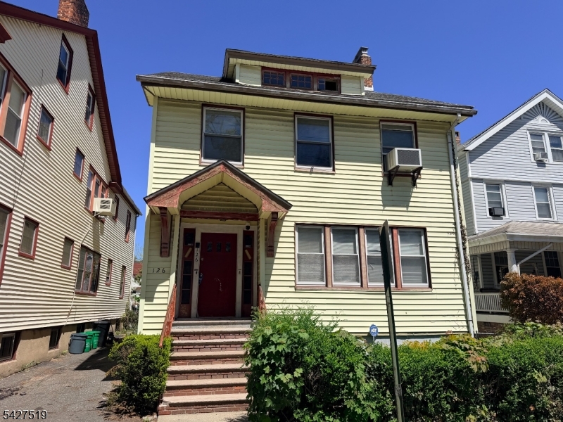 126 Chestnut St Property Photo 1